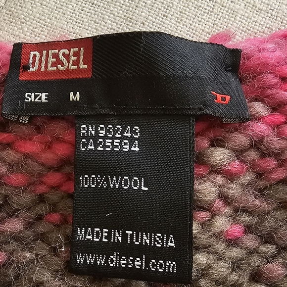 Diesel 100% Pure Wool Multicolor scoopneck Sweater Long sleeves back button Med - Picture 2 of 8